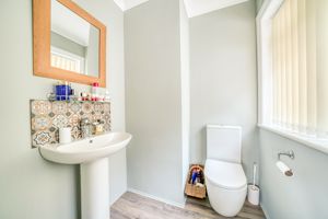 Photo 33- click for photo gallery